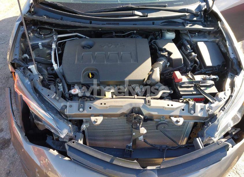 Photo 10 of 2019 Toyota Corolla LE (VIN 5YFBURHE5KP945987)