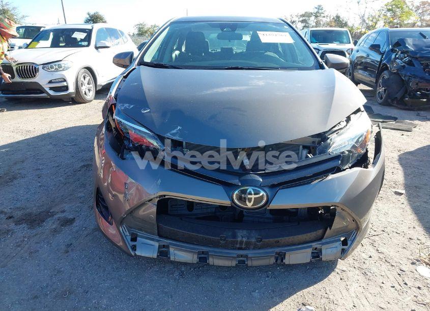 Photo 12 of 2019 Toyota Corolla LE (VIN 5YFBURHE5KP945987)