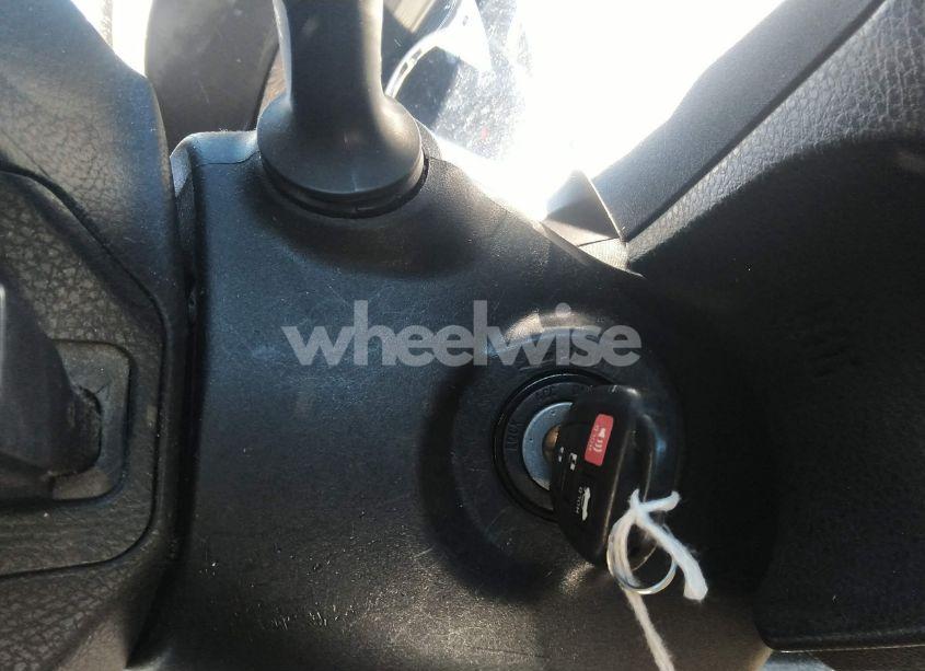 Photo 11 of 2014 Toyota Corolla LE PLUS (VIN 5YFBURHE6EP016900)