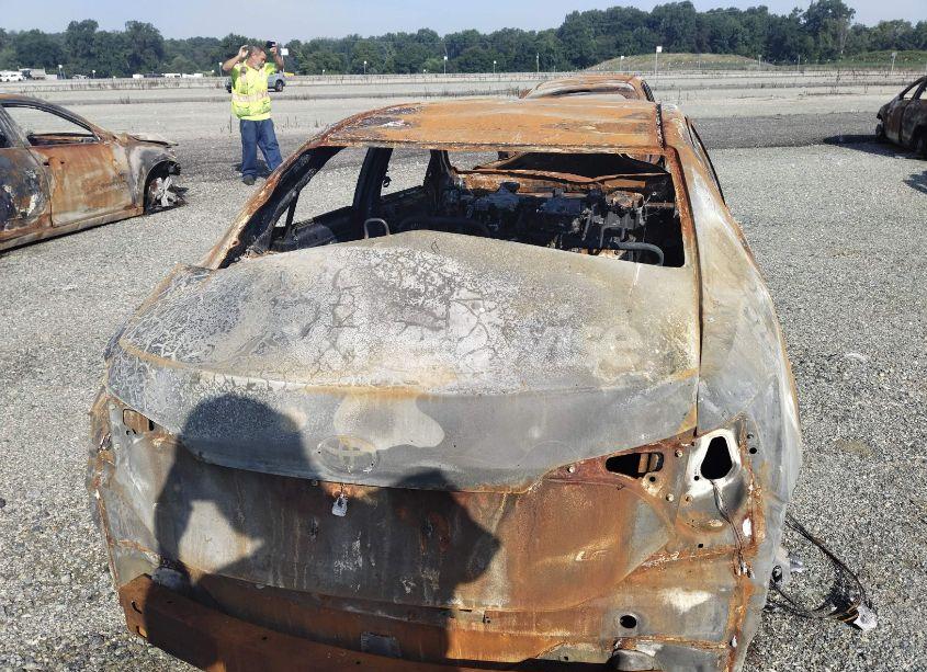 Photo 15 of 2014 Toyota Corolla LE PLUS (VIN 5YFBURHE6EP016900)