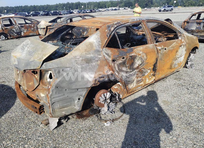 Photo 4 of 2014 Toyota Corolla LE PLUS (VIN 5YFBURHE6EP016900)