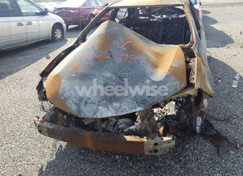 Photo 6 of 2014 Toyota Corolla LE PLUS (VIN 5YFBURHE6EP016900)