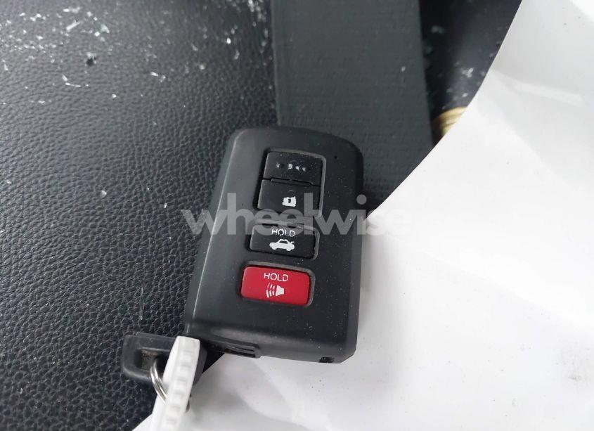 Photo 11 of 2014 Toyota Corolla L/LE/LE PLS/PRM/S/S PLS (VIN 5YFBURHE6EP026309)