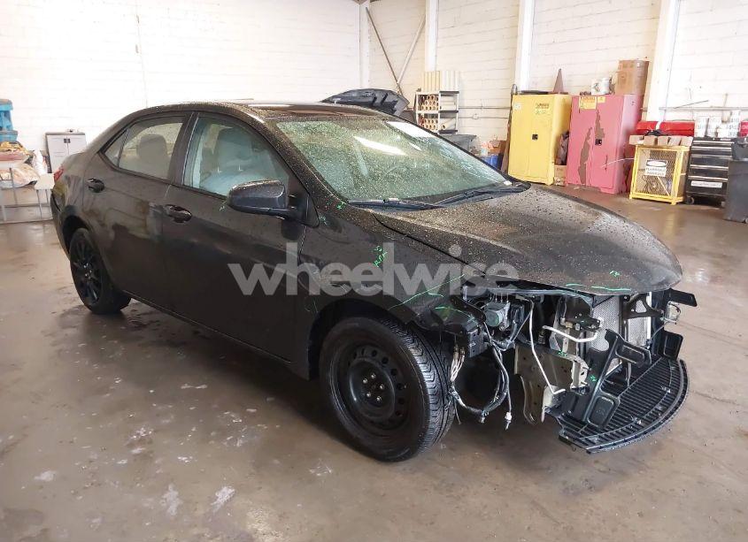 2014 Toyota Corolla LE (VIN 5YFBURHE6EP091791) main photo