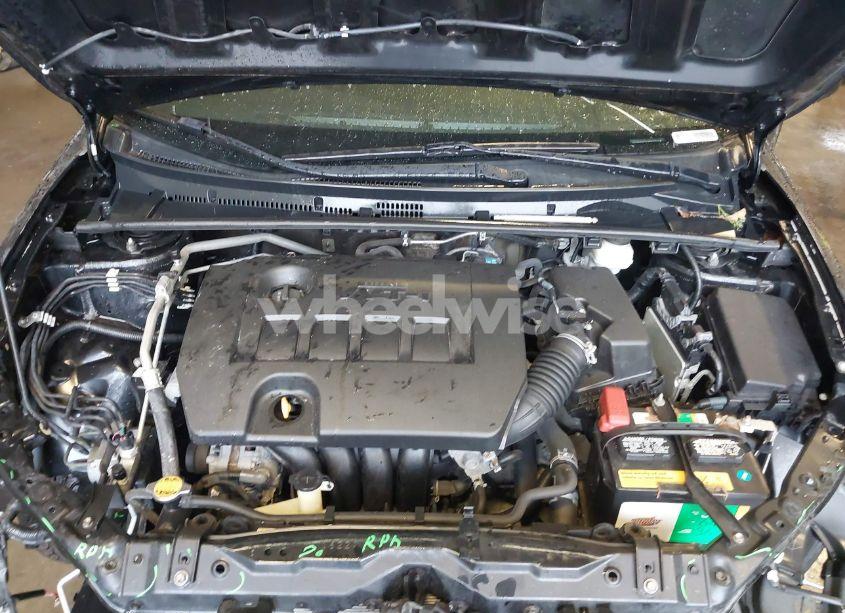 Photo 10 of 2014 Toyota Corolla LE (VIN 5YFBURHE6EP091791)