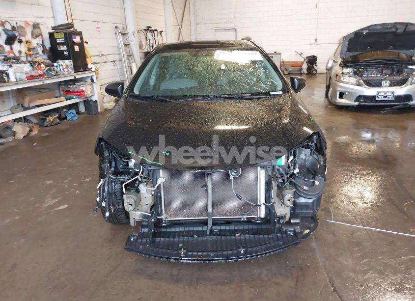 Photo 12 of 2014 Toyota Corolla LE (VIN 5YFBURHE6EP091791)