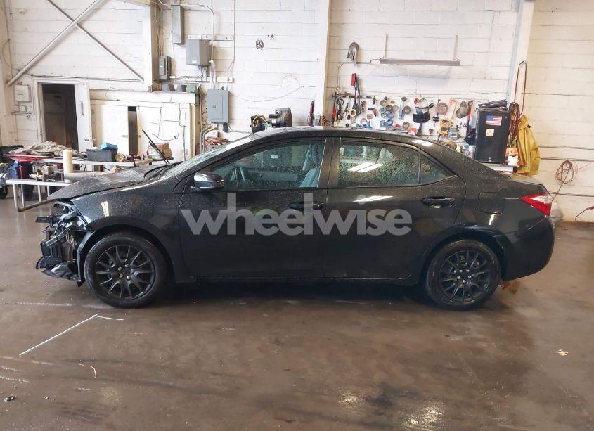 Photo 14 of 2014 Toyota Corolla LE (VIN 5YFBURHE6EP091791)