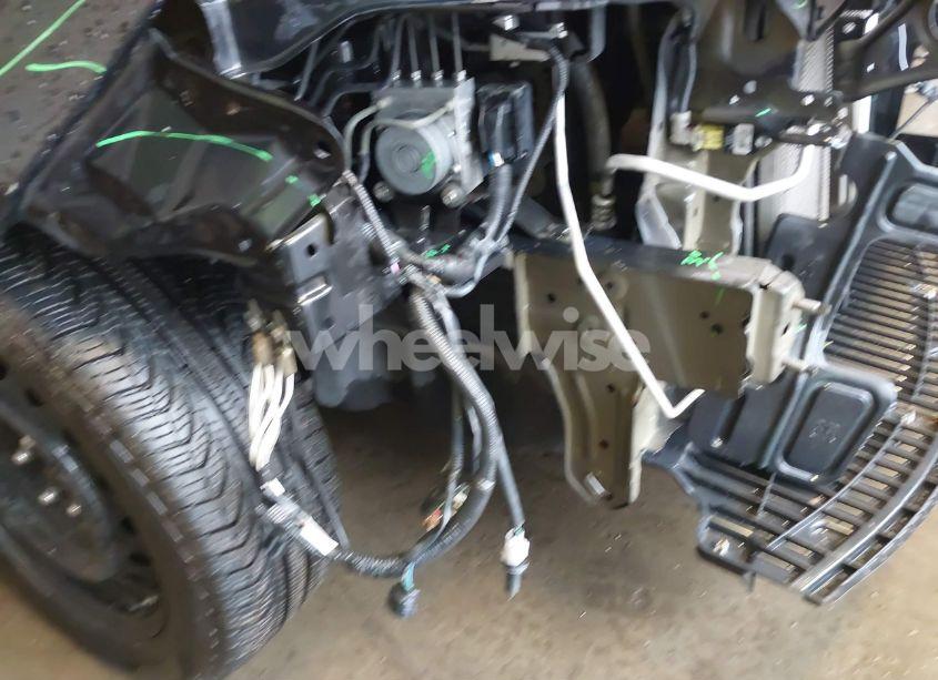 Photo 18 of 2014 Toyota Corolla LE (VIN 5YFBURHE6EP091791)