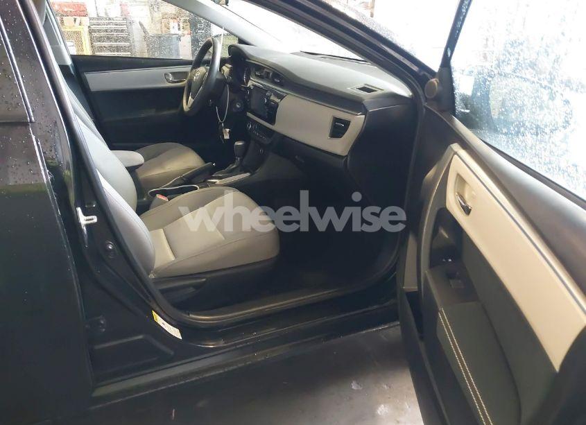 Photo 5 of 2014 Toyota Corolla LE (VIN 5YFBURHE6EP091791)