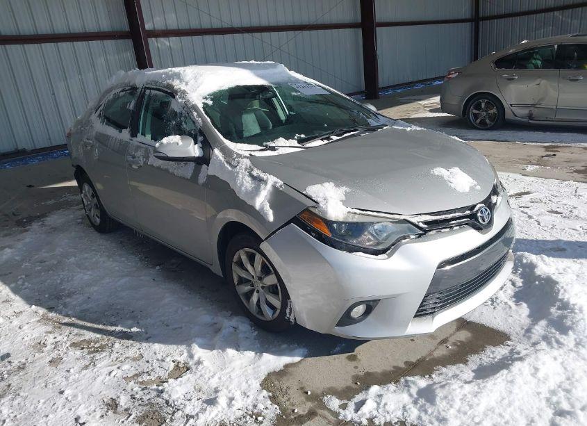 2014 Toyota Corolla S (VIN 5YFBURHE6EP112171) main photo