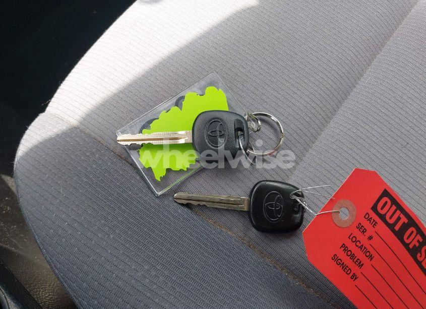 Photo 11 of 2014 Toyota Corolla L (VIN 5YFBURHE6EP117788)