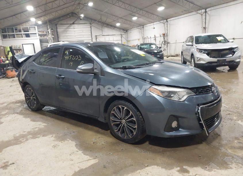 2014 Toyota Corolla S PLUS (VIN 5YFBURHE6EP126457) main photo