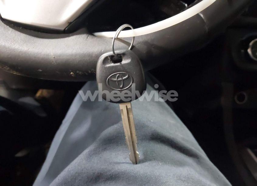 Photo 11 of 2014 Toyota Corolla S PLUS (VIN 5YFBURHE6EP126457)