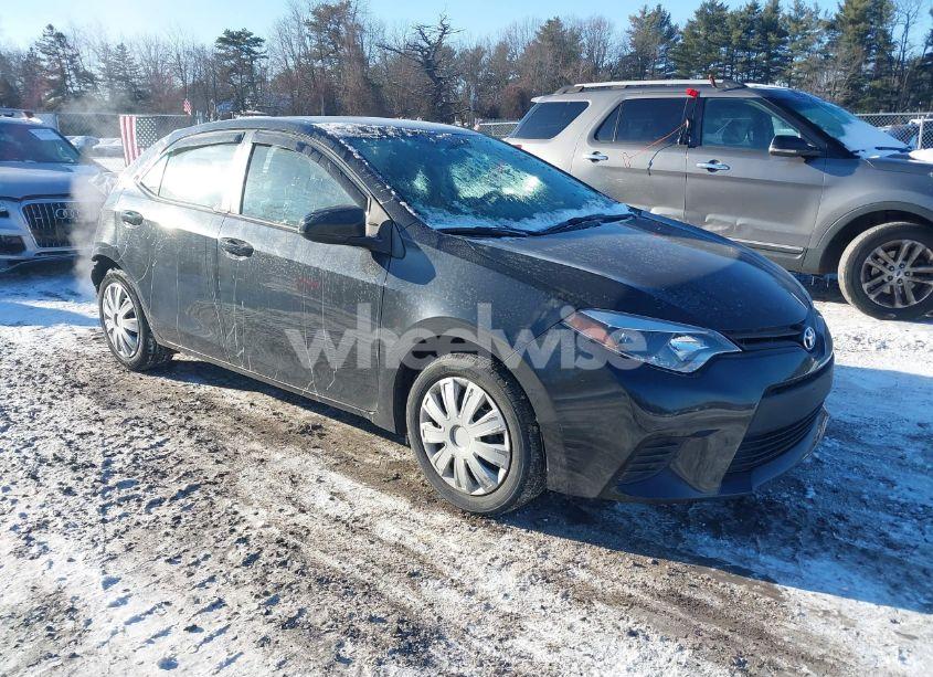 2014 Toyota Corolla LE (VIN 5YFBURHE6EP132727) main photo