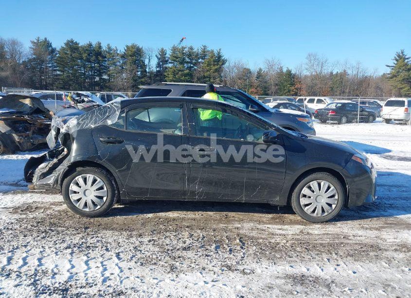 Photo 13 of 2014 Toyota Corolla LE (VIN 5YFBURHE6EP132727)