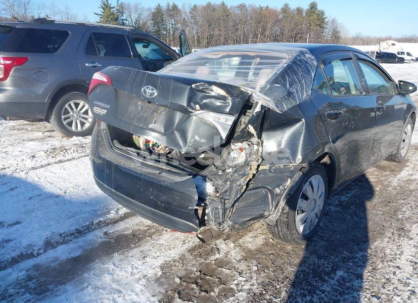 Photo 6 of 2014 Toyota Corolla LE (VIN 5YFBURHE6EP132727)