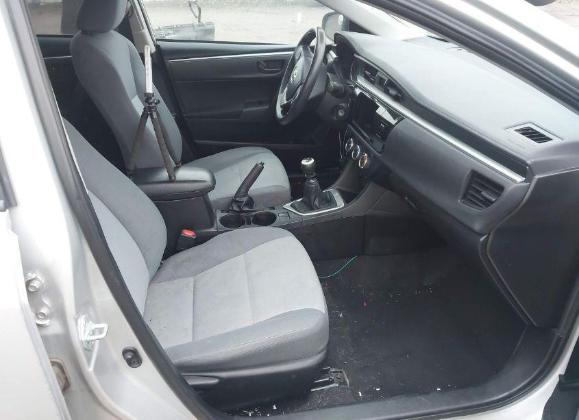 Photo 5 of 2014 Toyota Corolla L (VIN 5YFBURHE6EP157370)