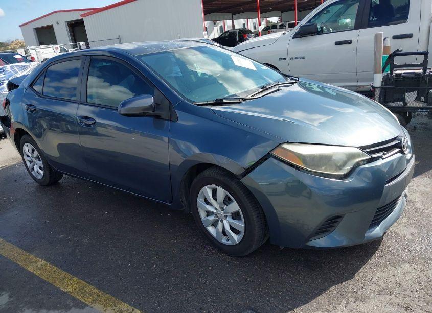 2014 Toyota Corolla LE (VIN 5YFBURHE6EP160768) main photo