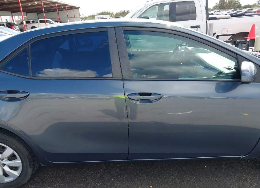 Photo 13 of 2014 Toyota Corolla LE (VIN 5YFBURHE6EP160768)