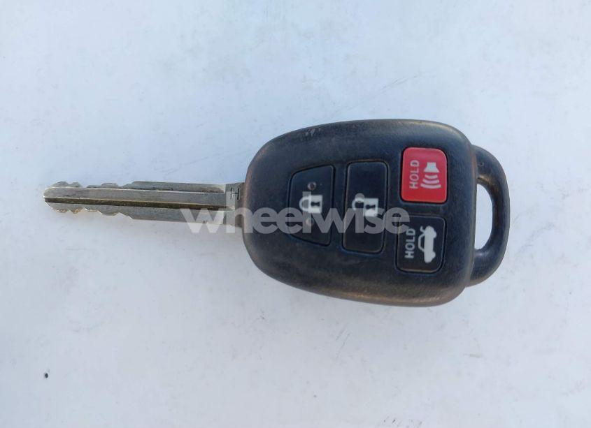 Photo 11 of 2014 Toyota Corolla S PLUS (VIN 5YFBURHE6EP170233)