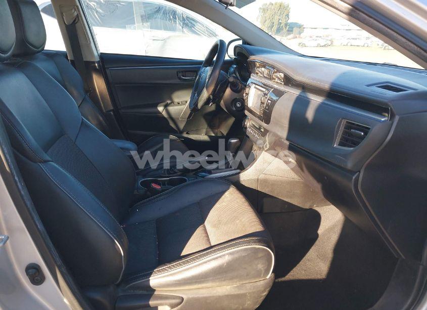 Photo 5 of 2014 Toyota Corolla S PLUS (VIN 5YFBURHE6EP170233)