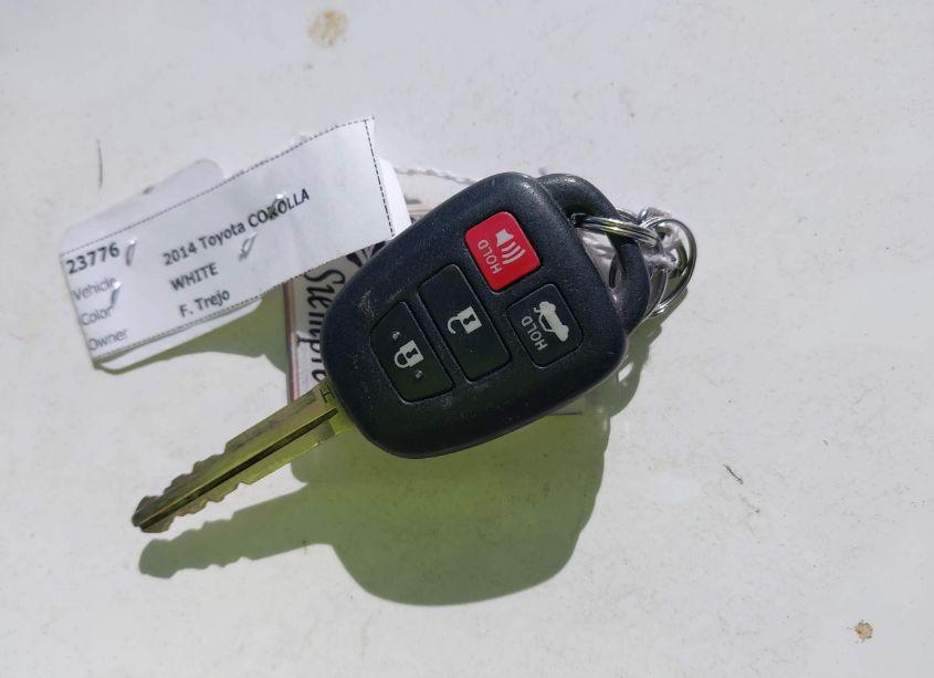 Photo 11 of 2014 Toyota Corolla S PLUS (VIN 5YFBURHE6EP176419)