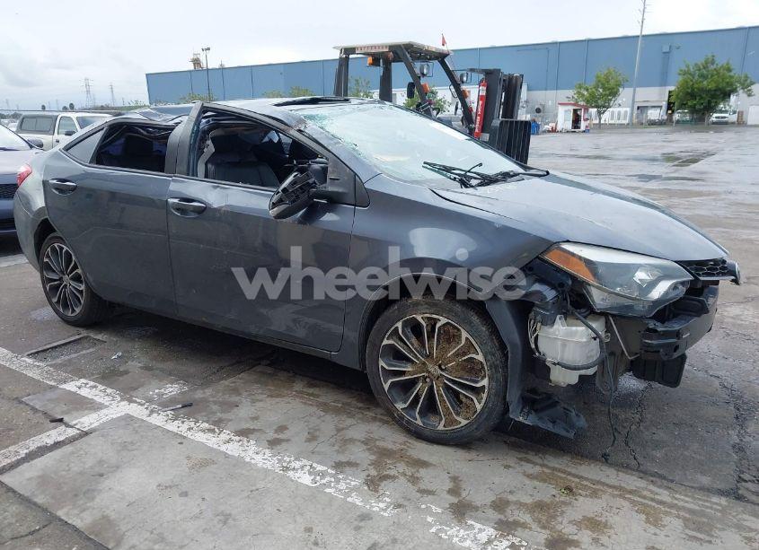 2015 Toyota Corolla L/LE/LE PLS/PRM/S/S PLS (VIN 5YFBURHE6FP193318) main photo