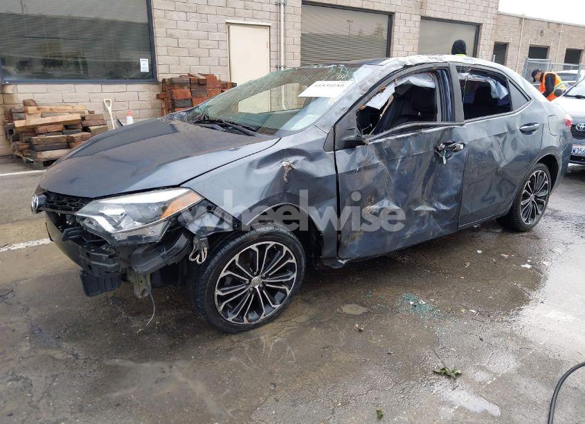 Photo 2 of 2015 Toyota Corolla L/LE/LE PLS/PRM/S/S PLS (VIN 5YFBURHE6FP193318)