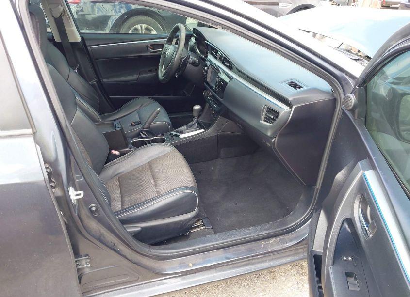 Photo 5 of 2015 Toyota Corolla S PLUS (VIN 5YFBURHE6FP206147)