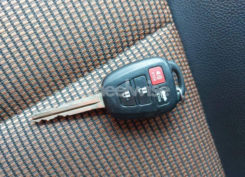 Photo 11 of 2015 Toyota Corolla S PLUS (VIN 5YFBURHE6FP218542)