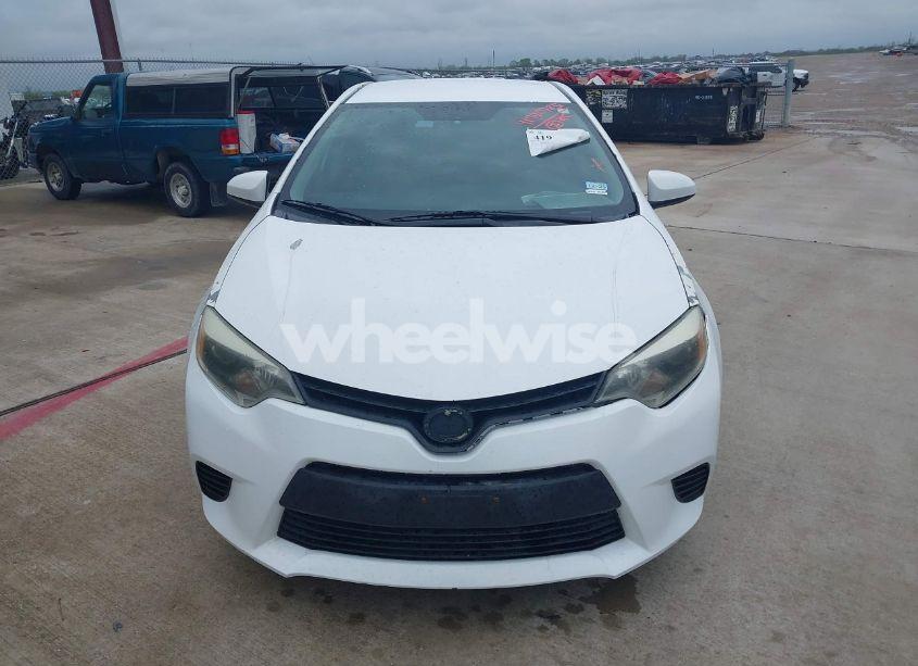 Photo 13 of 2015 Toyota Corolla LE (VIN 5YFBURHE6FP220968)