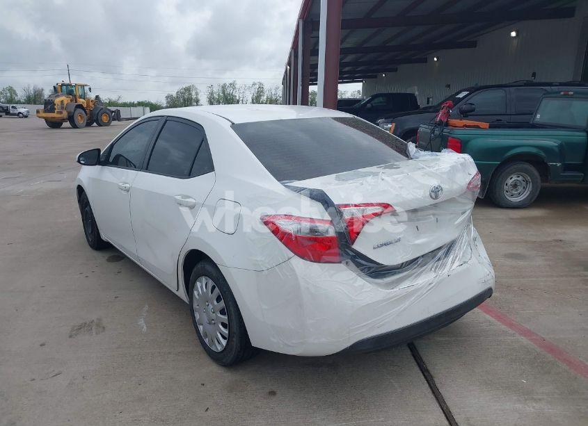 Photo 6 of 2015 Toyota Corolla LE (VIN 5YFBURHE6FP220968)