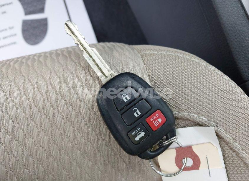 Photo 11 of 2015 Toyota Corolla LE (VIN 5YFBURHE6FP246647)