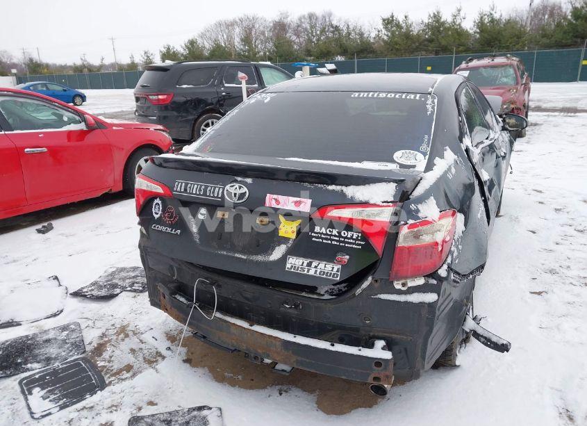 Photo 4 of 2015 Toyota Corolla S PLUS (VIN 5YFBURHE6FP248821)