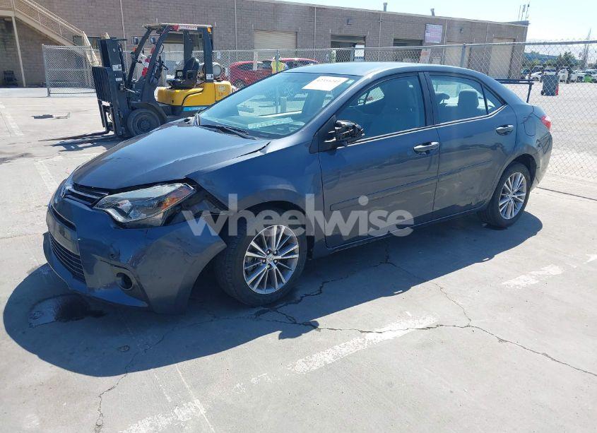 Photo 2 of 2015 Toyota Corolla L/LE/LE PLUS/LE PREMIUM/S/S PLUS/S PREMIUM (VIN 5YFBURHE6FP258670)