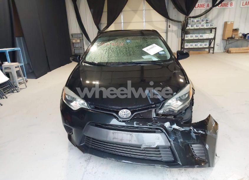 Photo 12 of 2015 Toyota Corolla LE (VIN 5YFBURHE6FP261309)