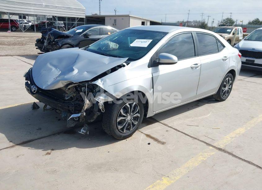 Photo 2 of 2015 Toyota Corolla L (VIN 5YFBURHE6FP294357)
