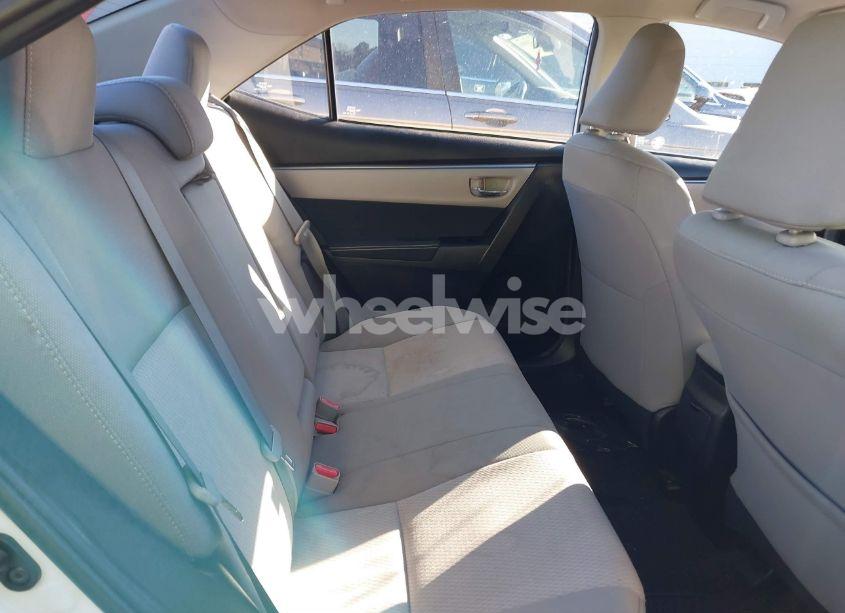 Photo 8 of 2015 Toyota Corolla LE (VIN 5YFBURHE6FP296027)