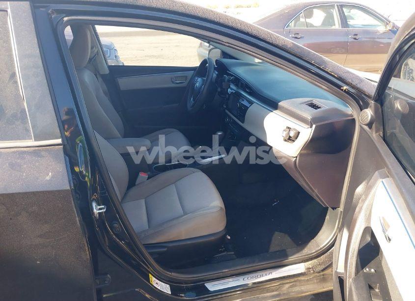 Photo 5 of 2015 Toyota Corolla LE (VIN 5YFBURHE6FP299610)