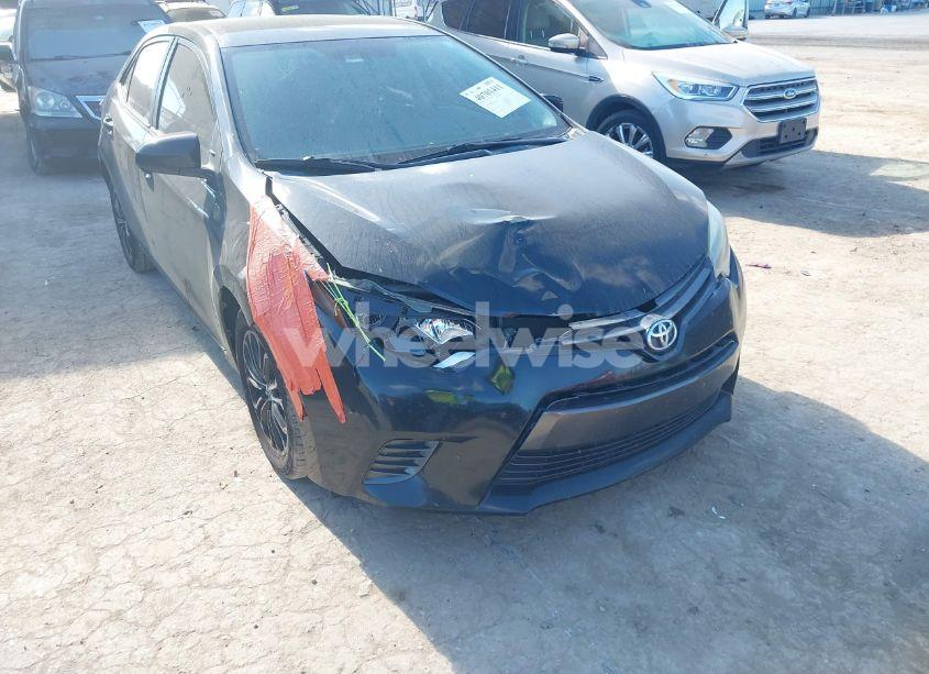 Photo 6 of 2015 Toyota Corolla LE (VIN 5YFBURHE6FP299610)