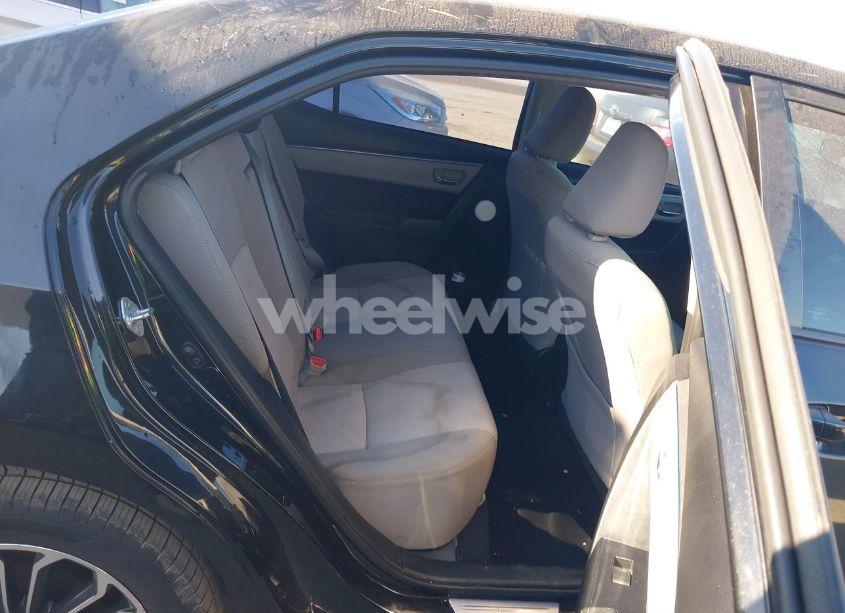 Photo 8 of 2015 Toyota Corolla LE (VIN 5YFBURHE6FP299610)