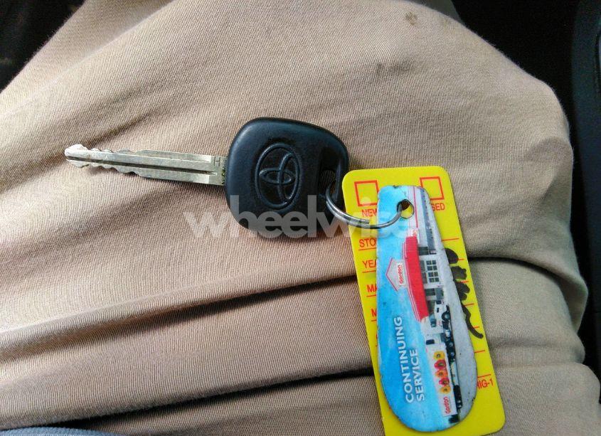 Photo 11 of 2015 Toyota Corolla L (VIN 5YFBURHE6FP302912)