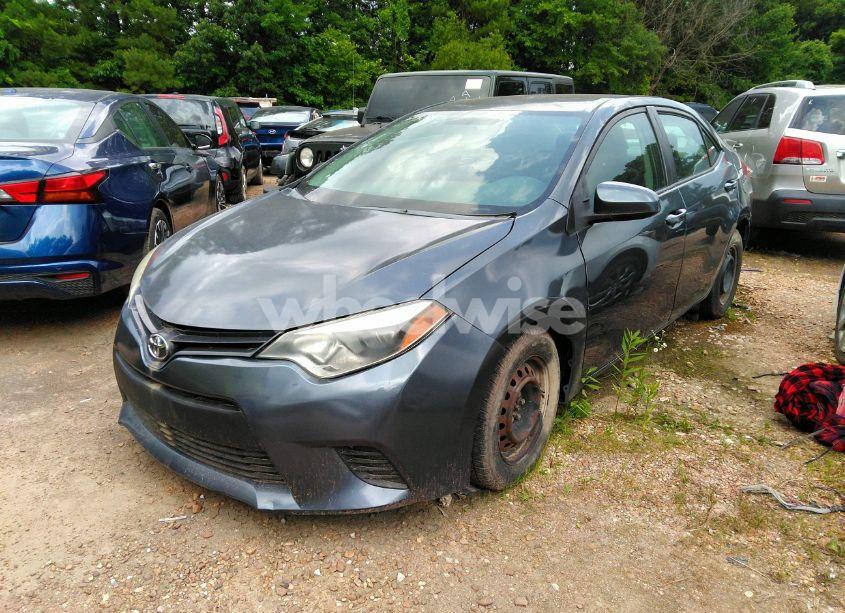 Photo 2 of 2015 Toyota Corolla L (VIN 5YFBURHE6FP302912)