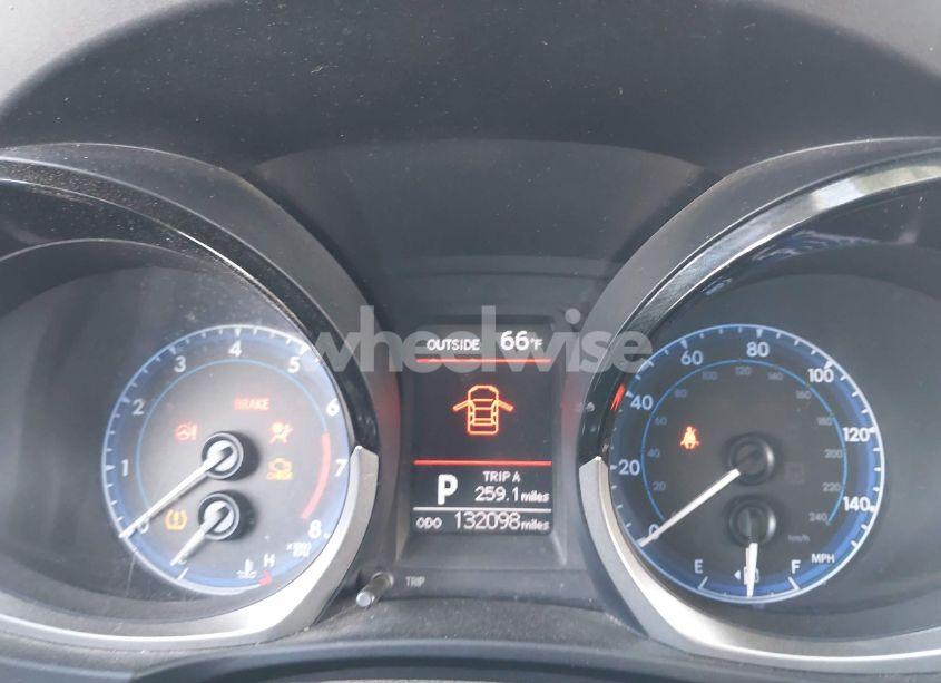 Photo 7 of 2015 Toyota Corolla L/LE/LE PLUS/LE PREMIUM/S/S PLUS/S PREMIUM (VIN 5YFBURHE6FP317846)