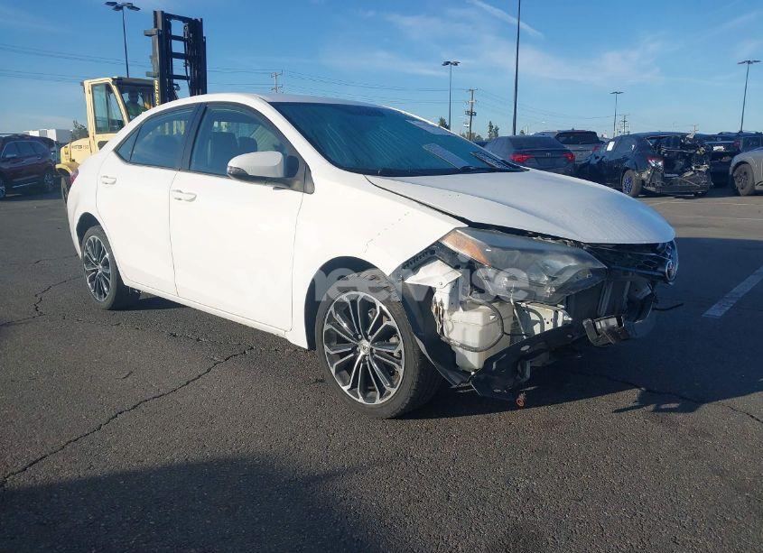 2015 Toyota Corolla S PLUS (VIN 5YFBURHE6FP332217) main photo