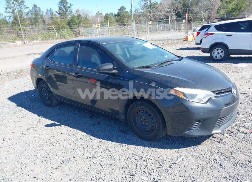 2016 Toyota Corolla LE (VIN 5YFBURHE6GP378289) main photo