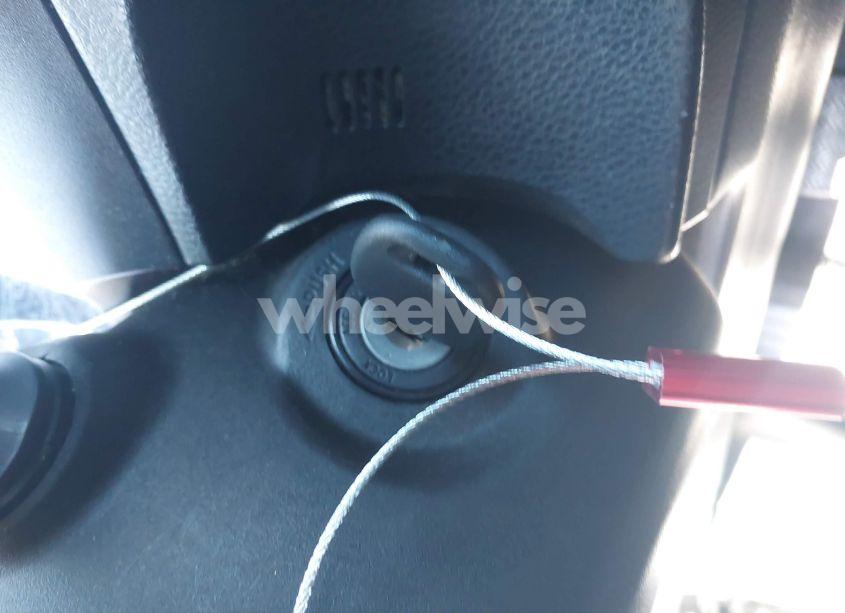 Photo 11 of 2016 Toyota Corolla LE (VIN 5YFBURHE6GP378289)