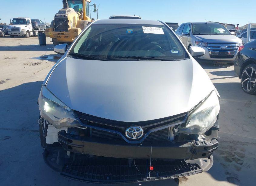 Photo 13 of 2016 Toyota Corolla LE (VIN 5YFBURHE6GP397988)