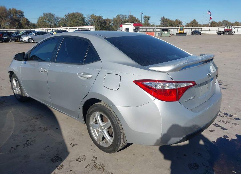 Photo 3 of 2016 Toyota Corolla LE (VIN 5YFBURHE6GP397988)