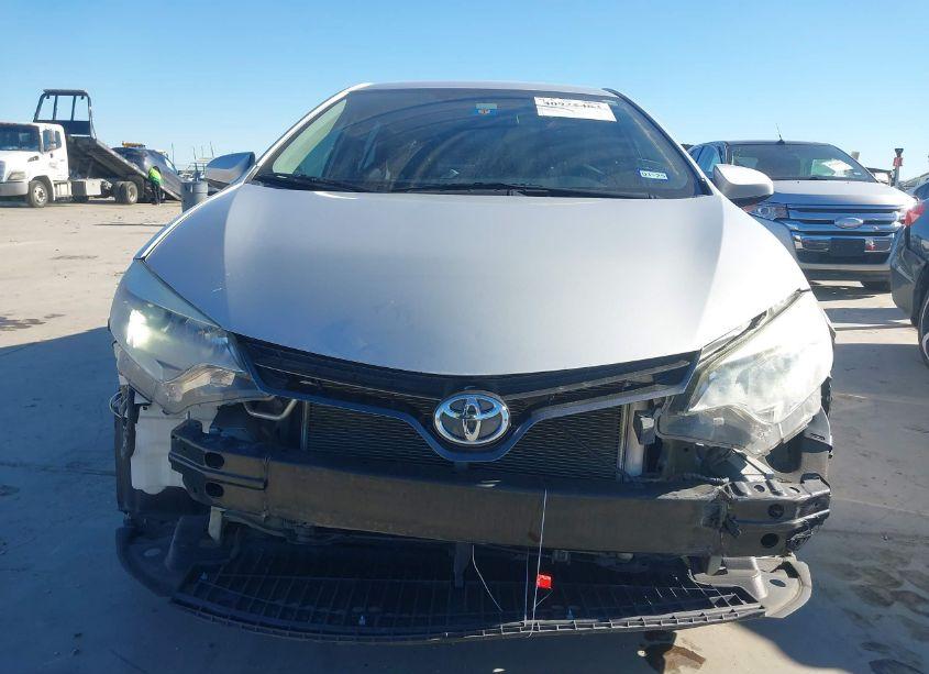 Photo 6 of 2016 Toyota Corolla LE (VIN 5YFBURHE6GP397988)